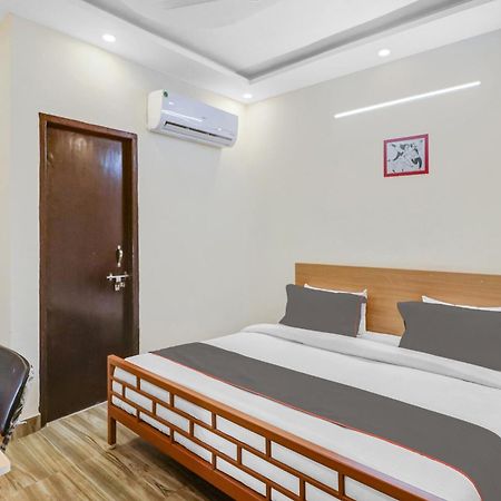 Super Capital O Moody Inn Delhi  Eksteriør billede