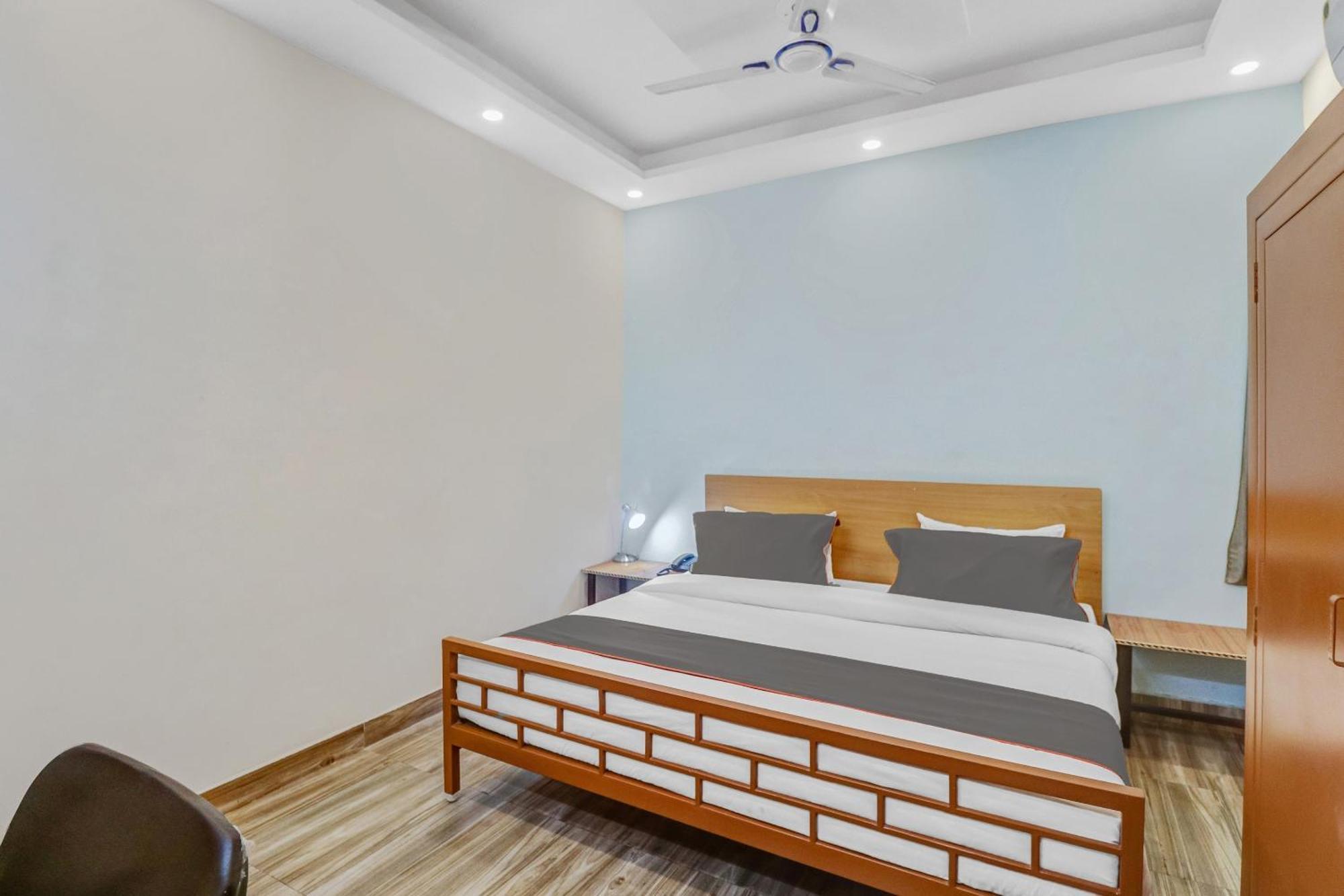 Super Capital O Moody Inn Delhi  Eksteriør billede