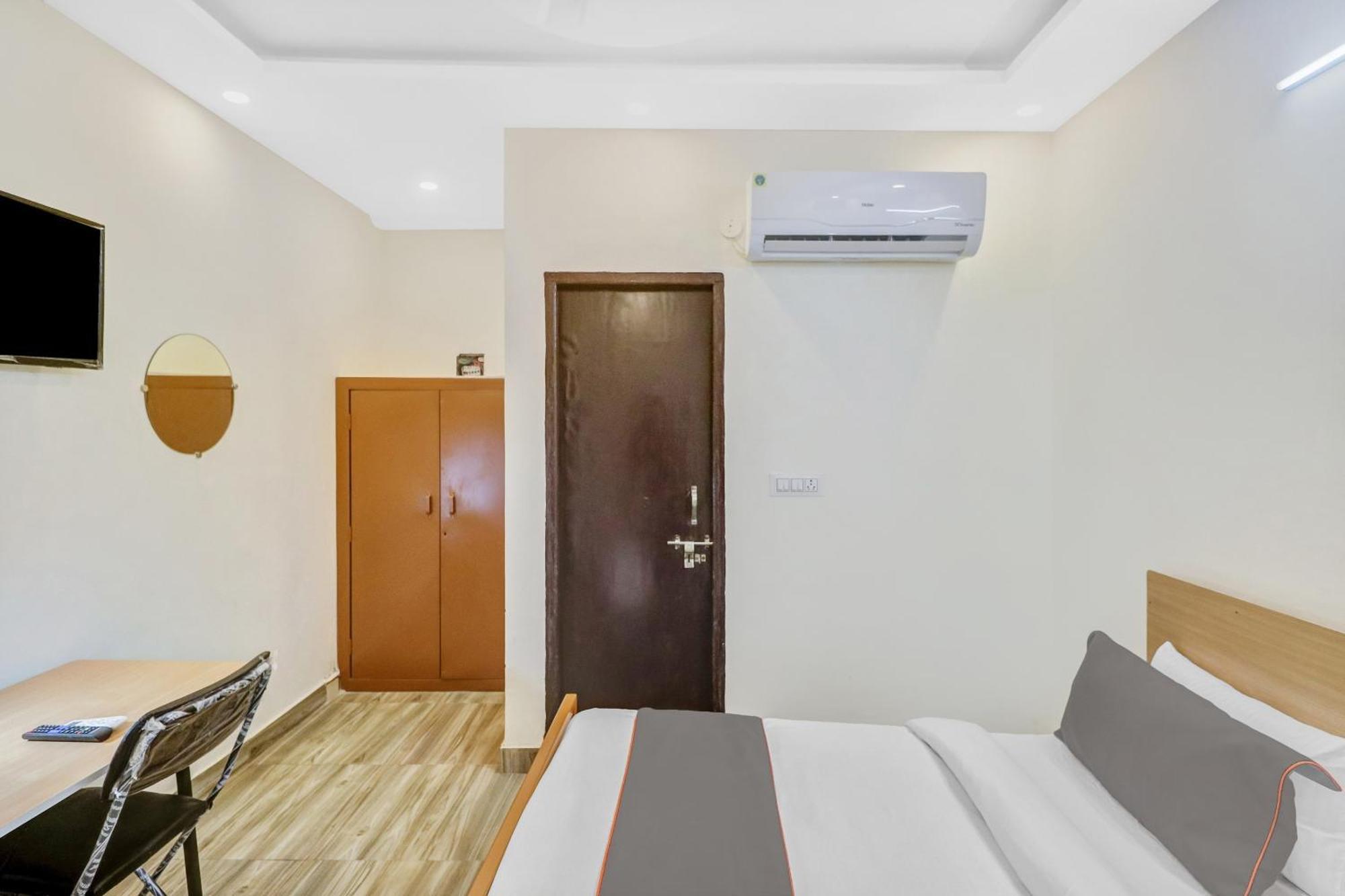 Super Capital O Moody Inn Delhi  Eksteriør billede