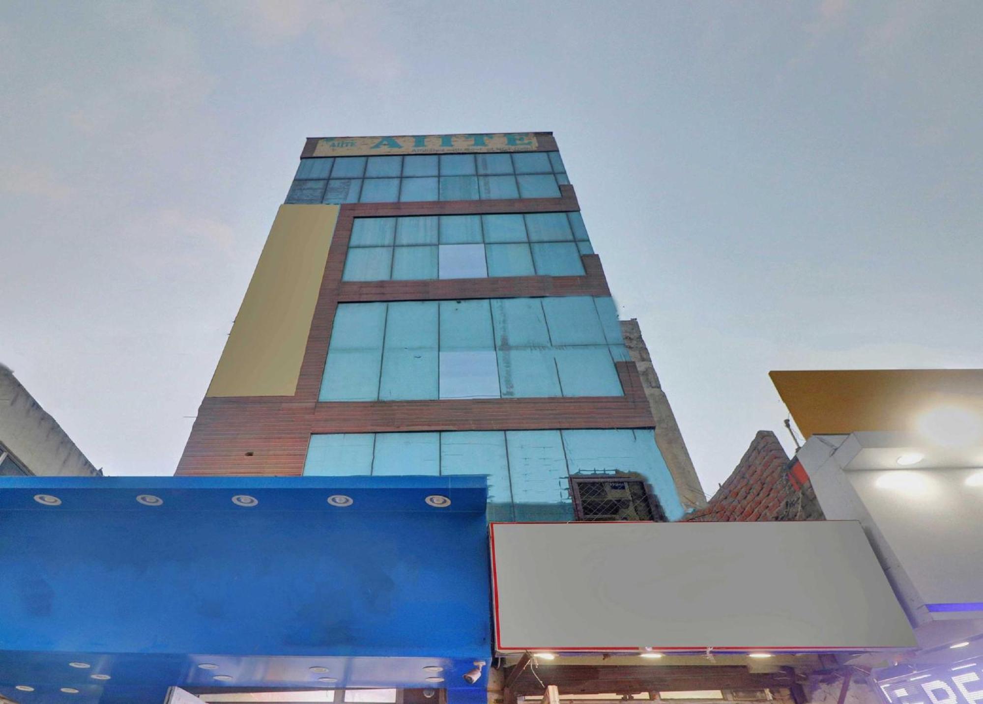 Super Capital O Moody Inn Delhi  Eksteriør billede