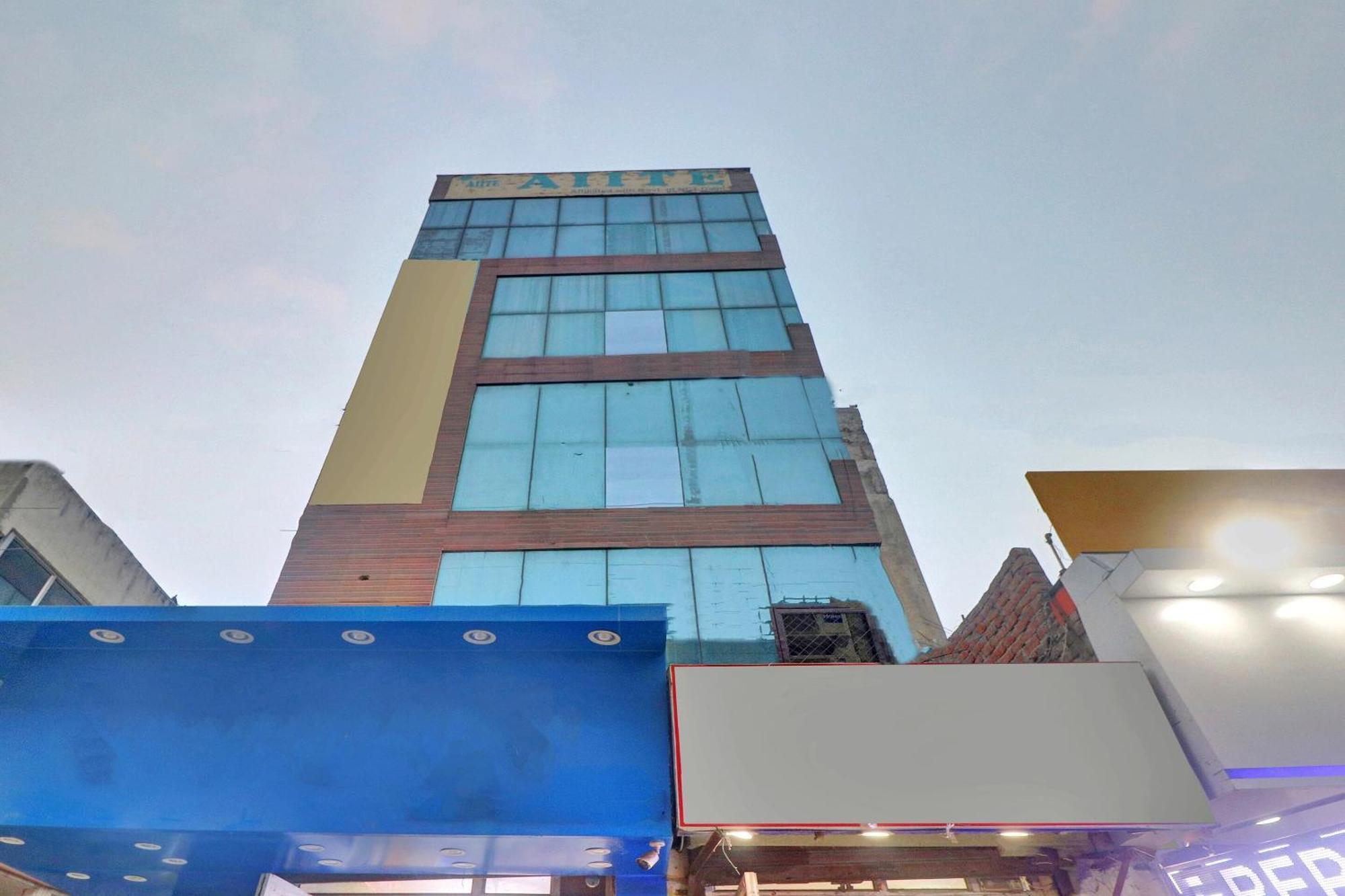 Super Capital O Moody Inn Delhi  Eksteriør billede